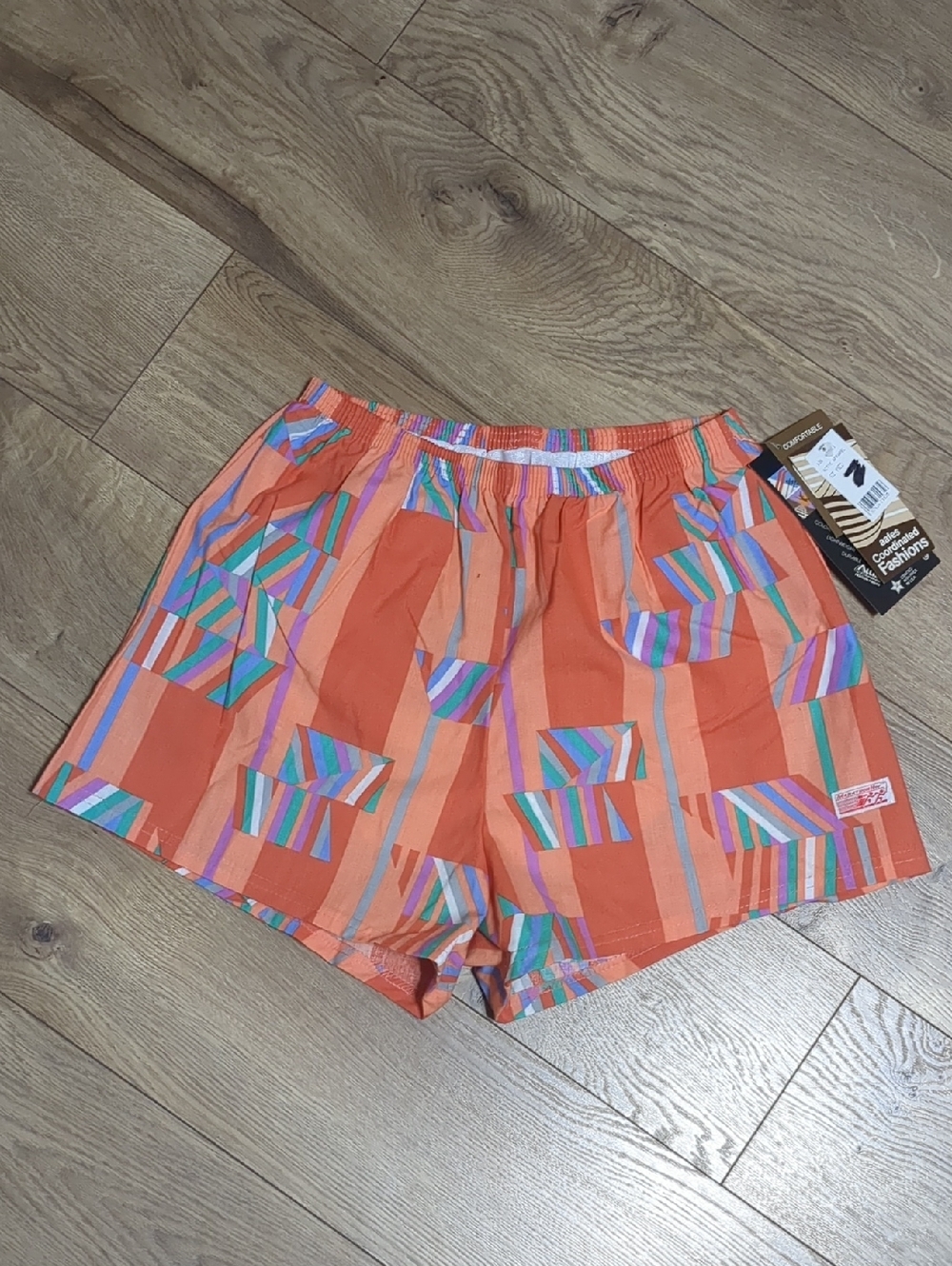 Vintage Marathonher Women's Running shorts Size Medium NWT - Picture 1 of 12